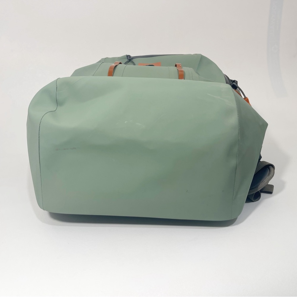 Fishpond Thunderhead Submersible Backpack - Picture 3 of 10